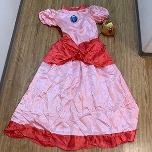 Princess peach costume